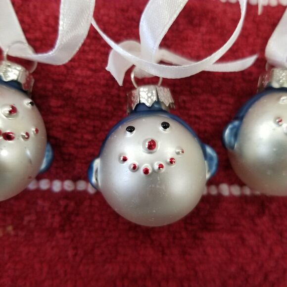 Small assorted snowman blown glass ornaments about 1" 14 count - Picture 11 of 11